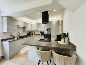 Kitchen- click for photo gallery